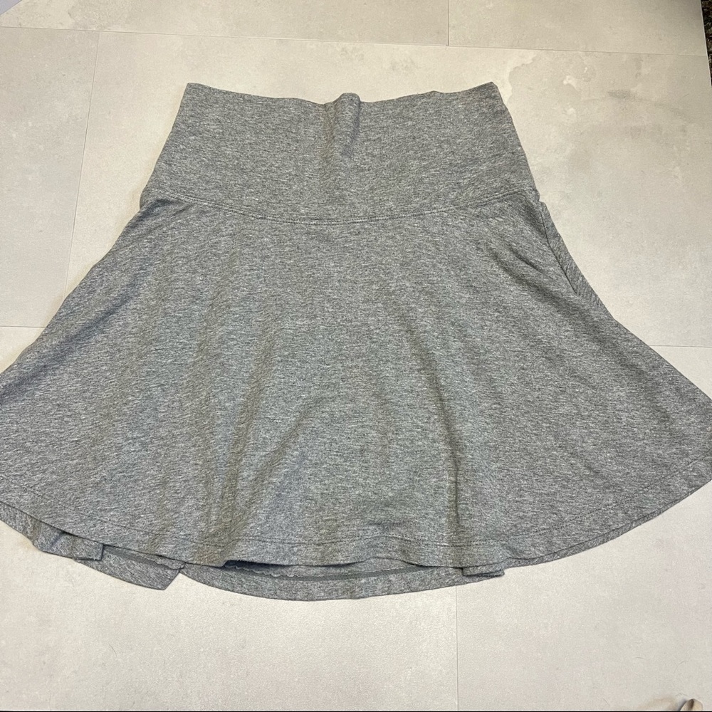 Grey mini skirt